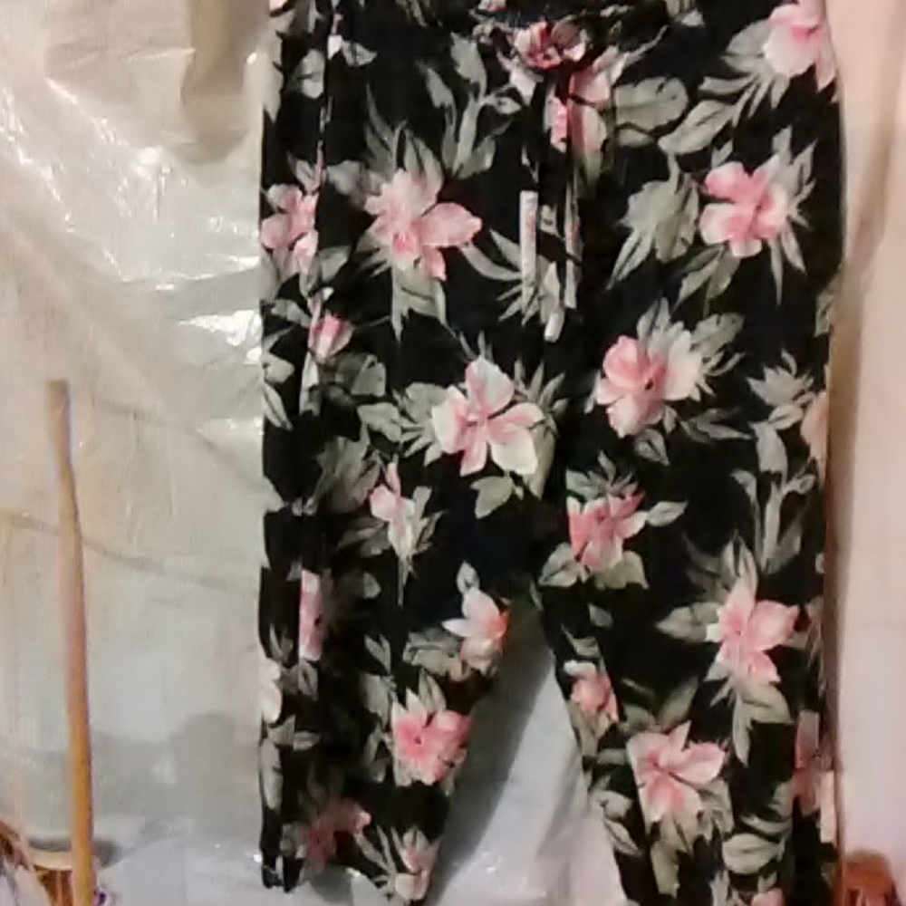 Ladies capris